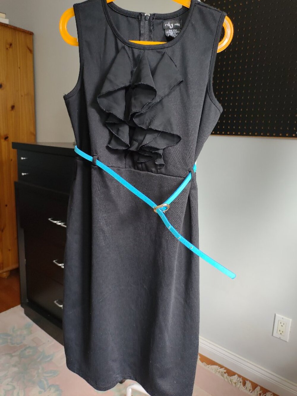 Ruby Rox sleeveless black dress with a thin belt size 16 (teens)